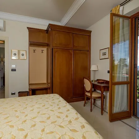 Relais Jacopone 3* Florença
