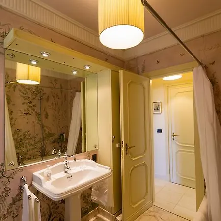 Relais Jacopone Oda ve Kahvaltı 3*